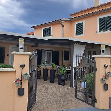 Apartments Andela Skradin Exterior photo