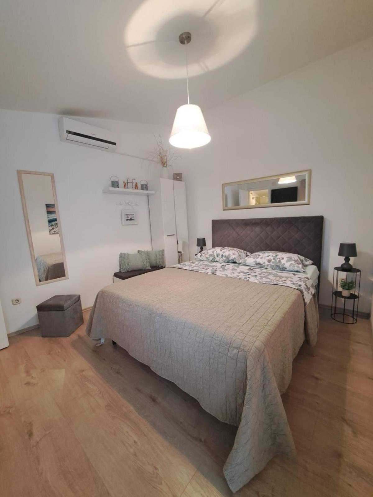 Apartments Andela Skradin Exterior photo